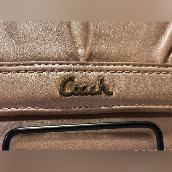 Vtg. Coach Leather Pleated Wallet - Picture 4 of 13